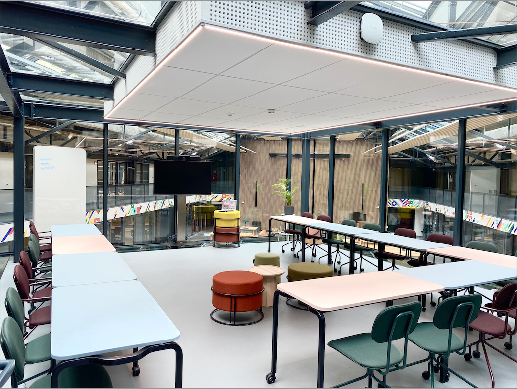 Dream +1 - salle de réunion dans l'atrium