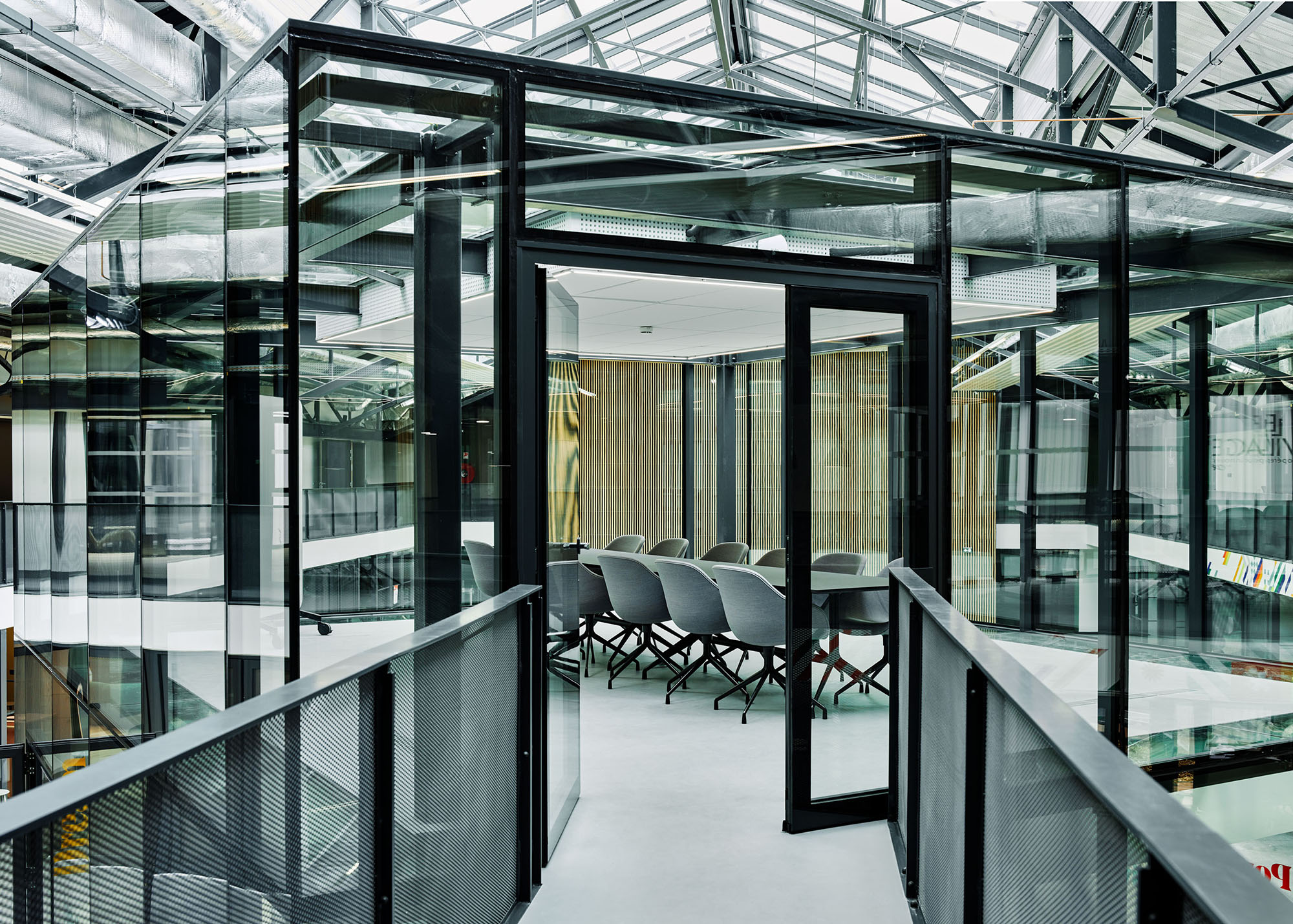 Dream +1 - salle de réunion dans l'atrium