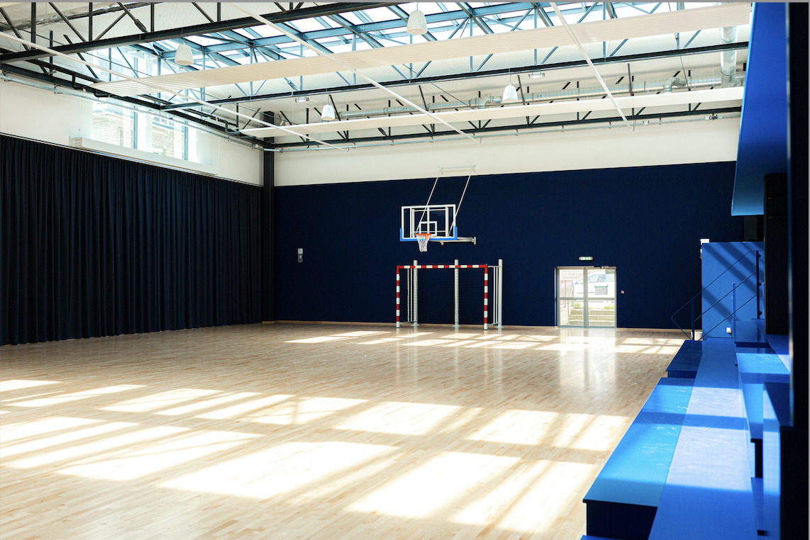 Gymnase vide - MoHo